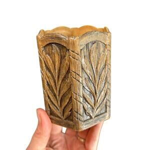 Vtg Pencil Holder Caddy- plastic intricate carved leaf design- 4x3" faux wood